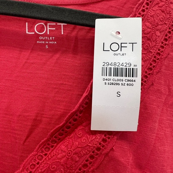 NWT tank w/ crochet detailing. - Picture 3 of 4